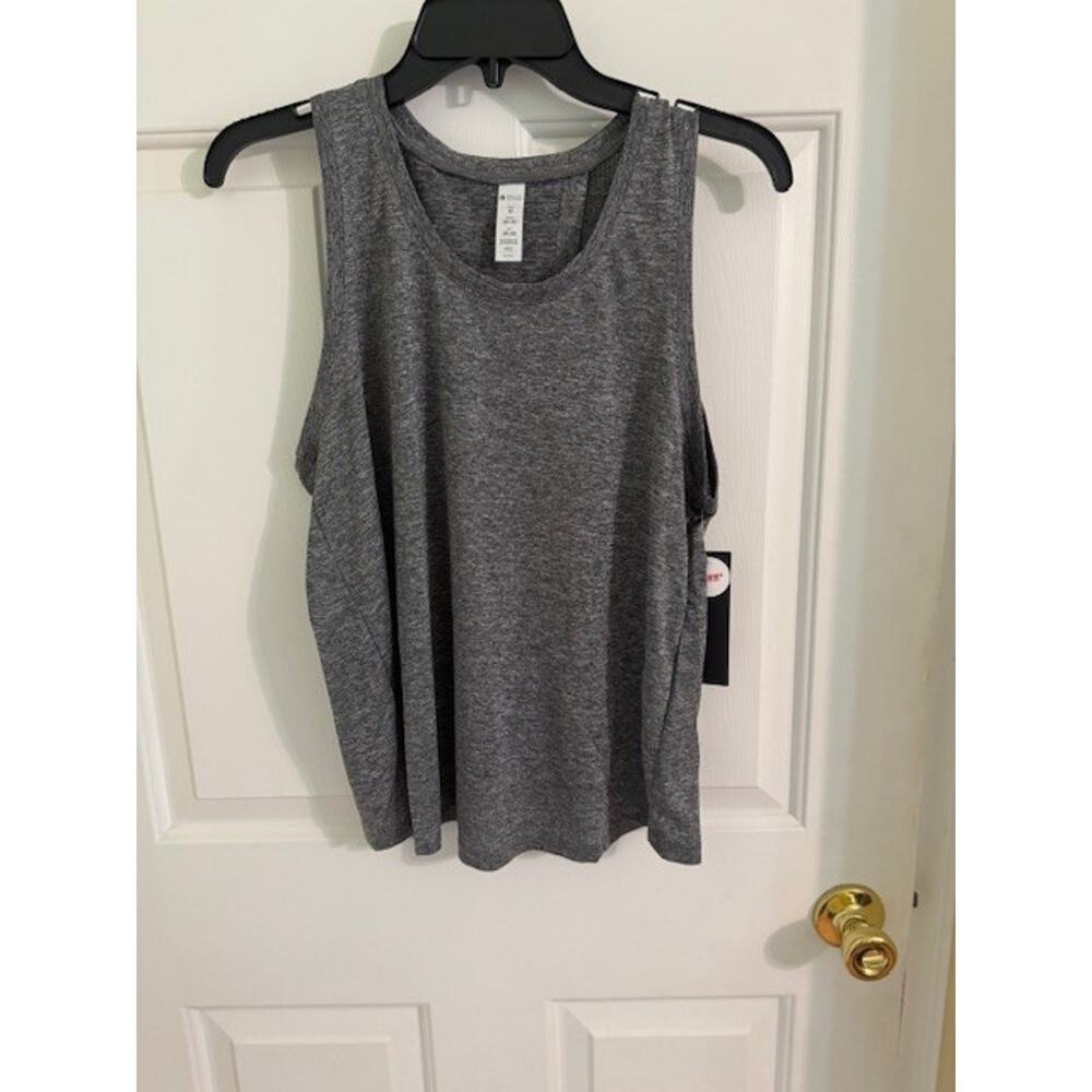 Bally Total Fitness NWT Black Relay Tank Top Size M Overlap Back Detail